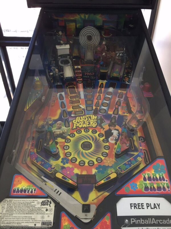 Austin Powers Pinball Machine - Image 5