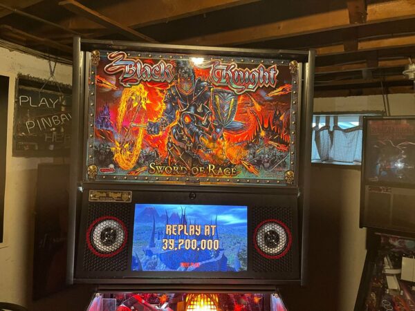 Black Knight ‘Sword of Rage’ Limited Edition Pinball Machine by Stern - Image 8